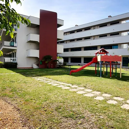 Clube De Golfe Residente T2 Apartamento *
